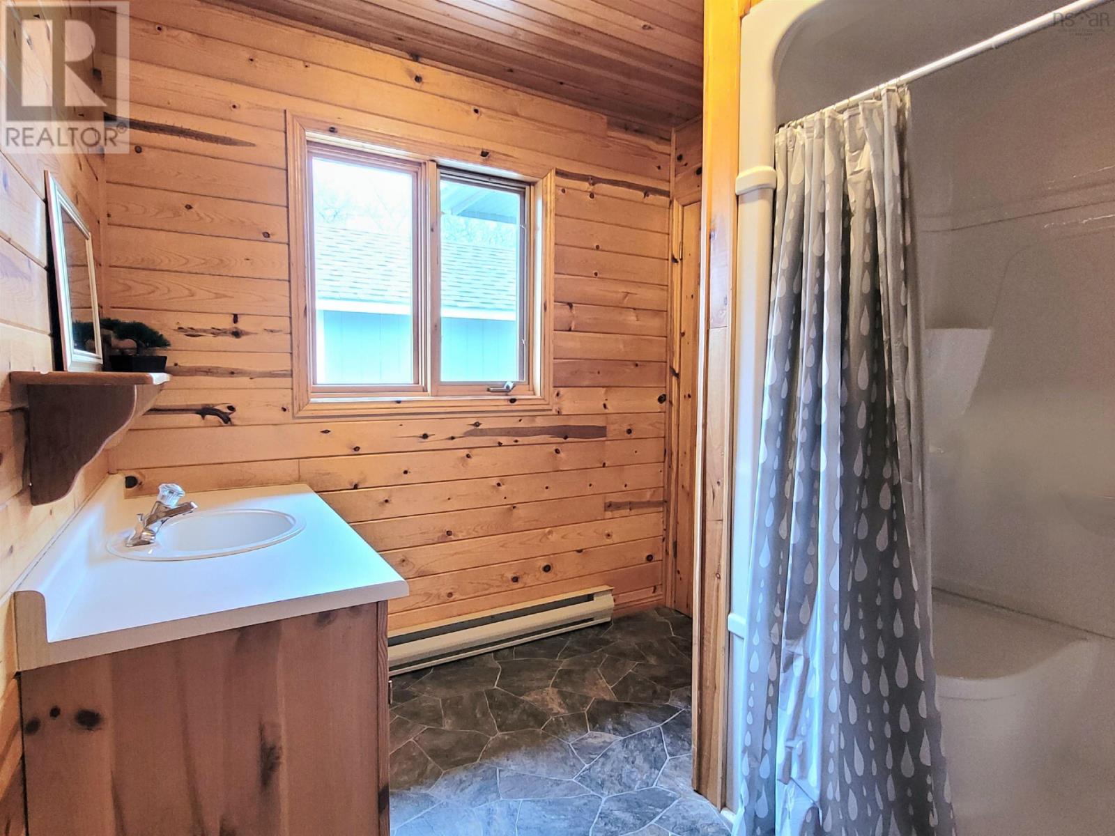 Property 22 of 38 of 57 Somerset Drive