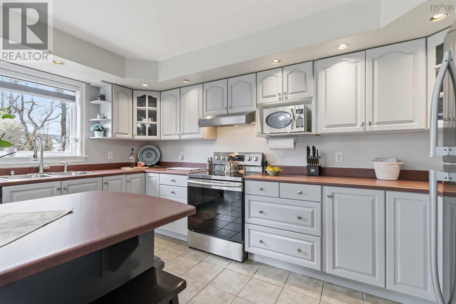 Property 14 of 50 of 70 Hillside Avenue