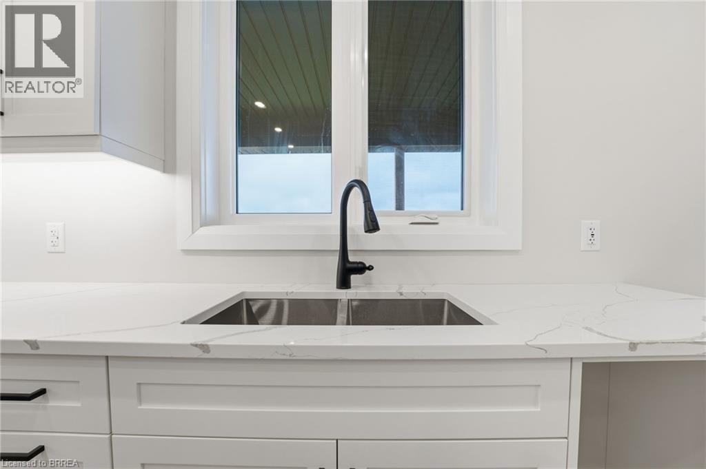 102 OAK Avenue - 12