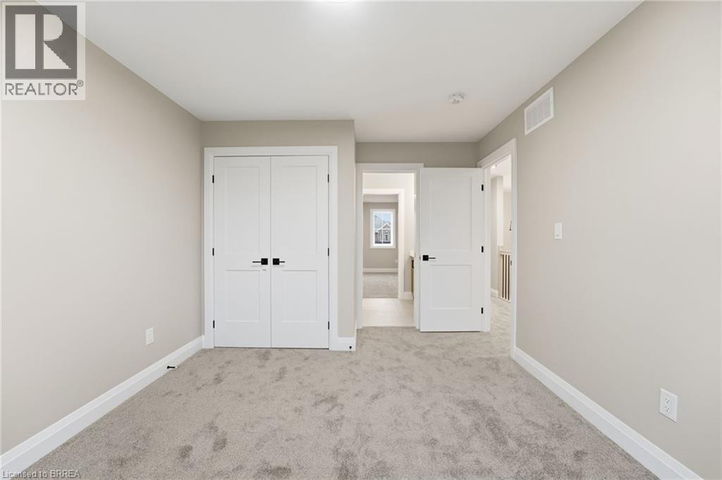 102 OAK Avenue - 24