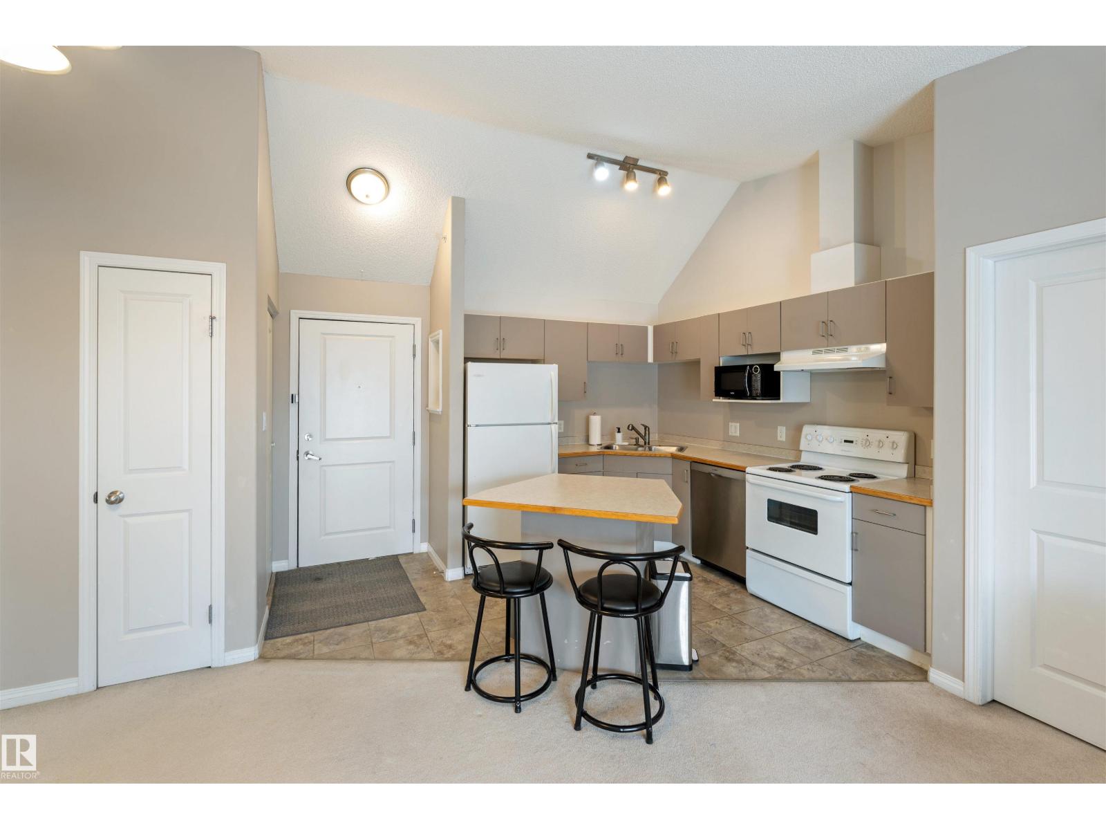 #513 11325 83 ST NW NW, Edmonton