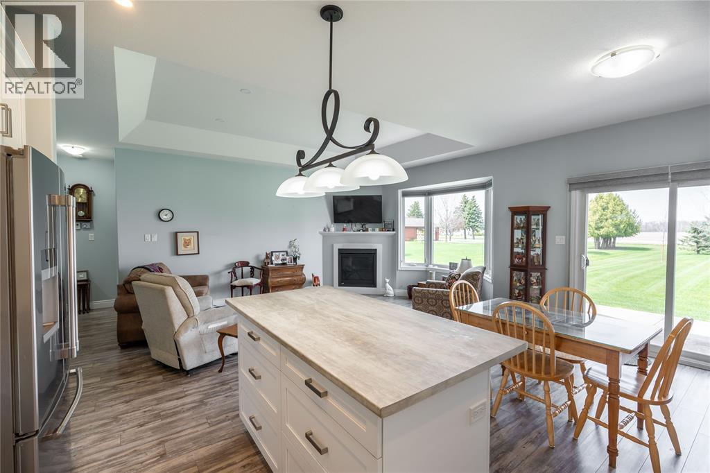 5969 TOWNSEND LINE Unit# 5, Lambton Shores, Ontario, N0N1J0 — Photo 12