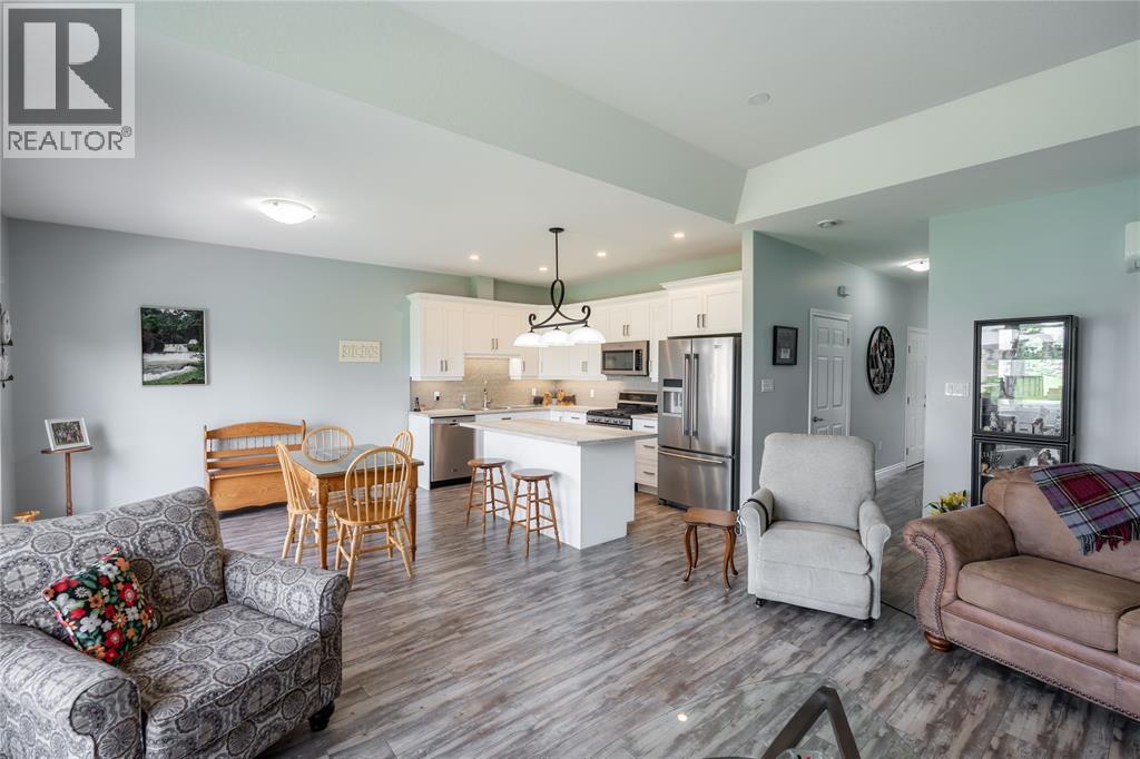 5969 TOWNSEND LINE Unit# 5, Lambton Shores, Ontario, N0N1J0 — Photo 14