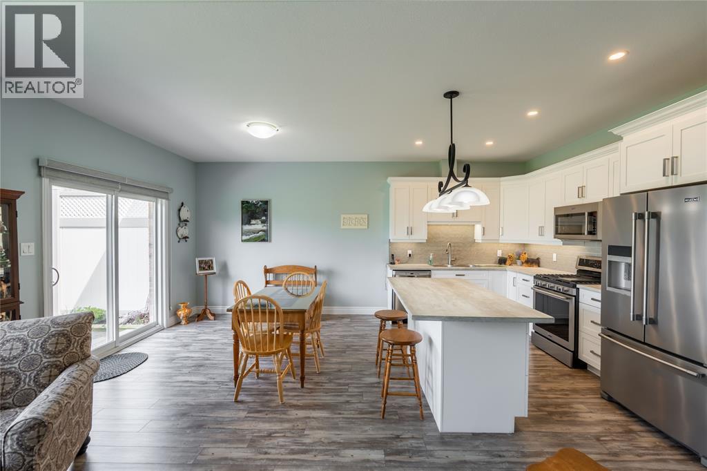 5969 TOWNSEND LINE Unit# 5, Lambton Shores, Ontario, N0N1J0 — Photo 6