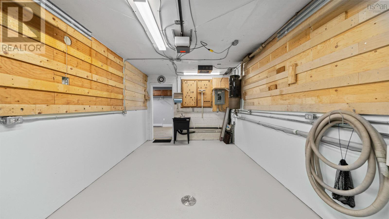 Property 43 of 50 of 5540 Stoneham Court