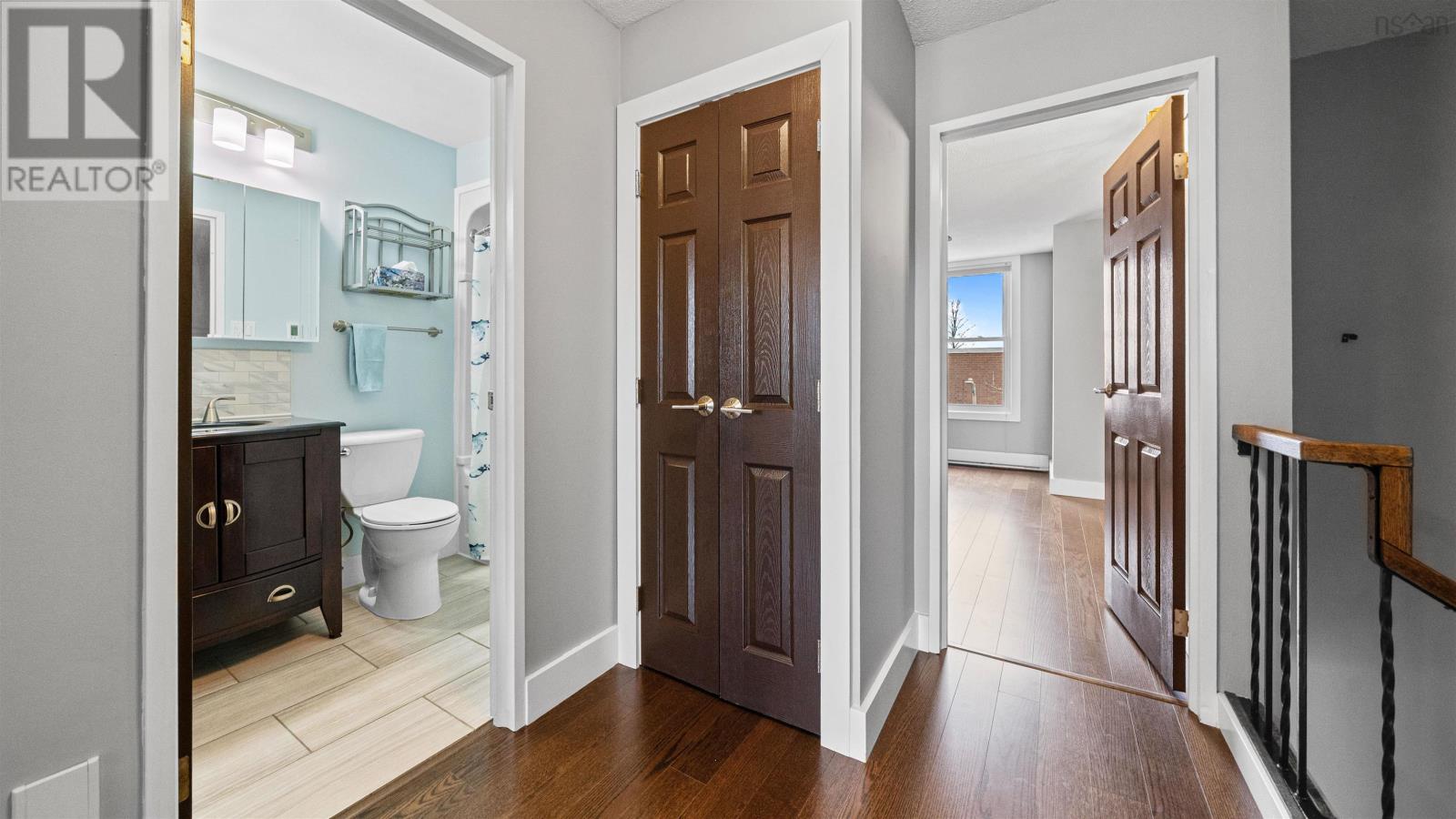 Property 27 of 50 of 5540 Stoneham Court