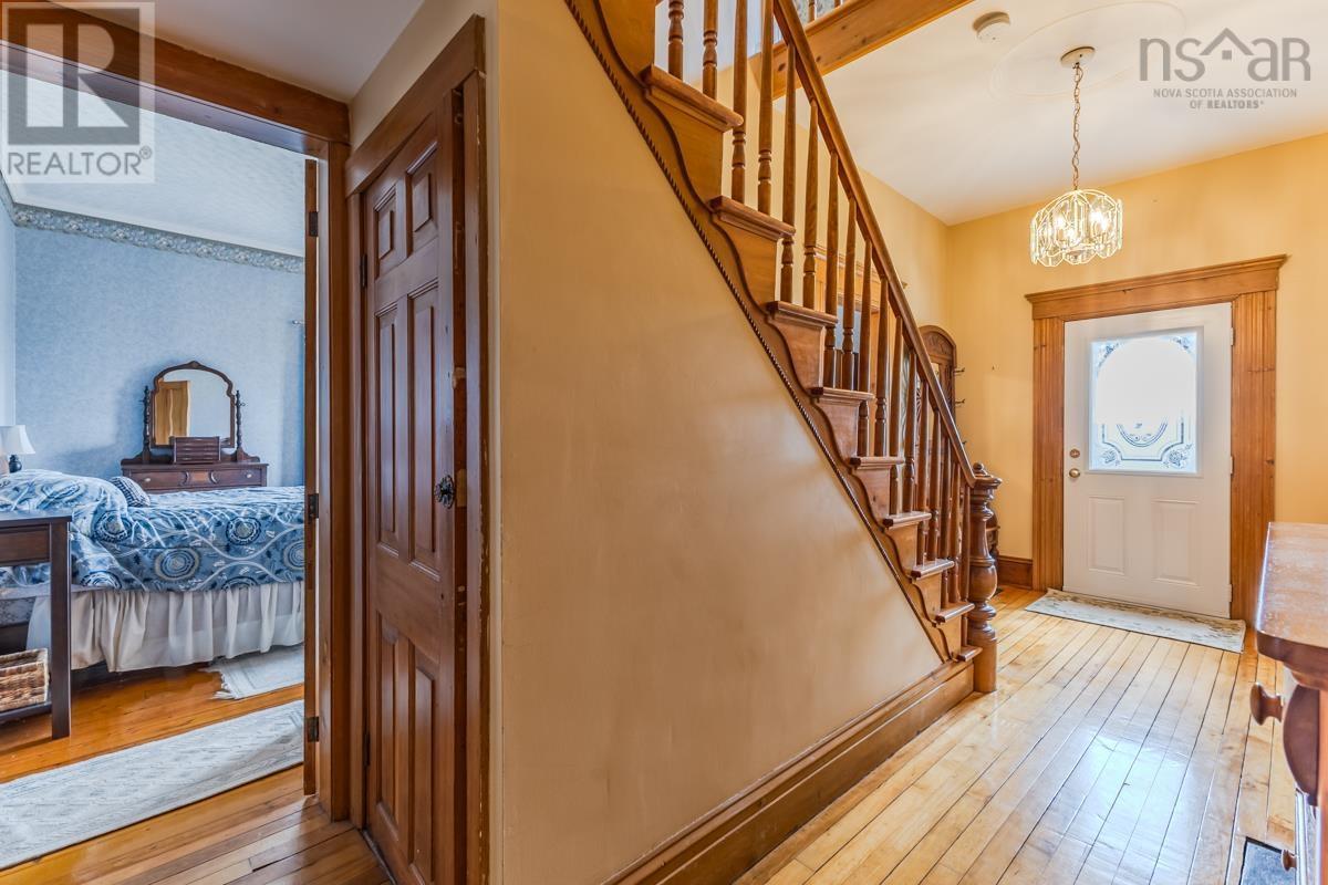 Property 23 of 49 of 13011 HIGHWAY 2