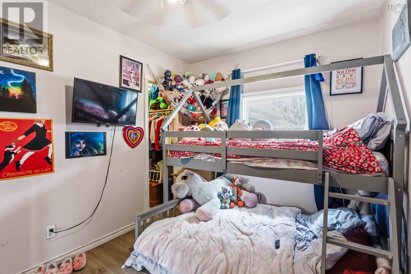 Property 21 of 36 of 235 Taylor Dr Extension