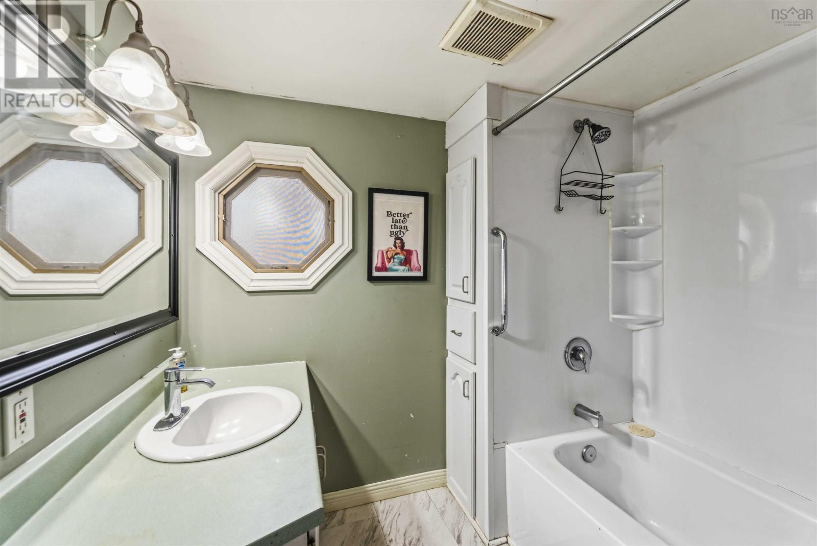 Property 15 of 36 of 235 Taylor Dr Extension