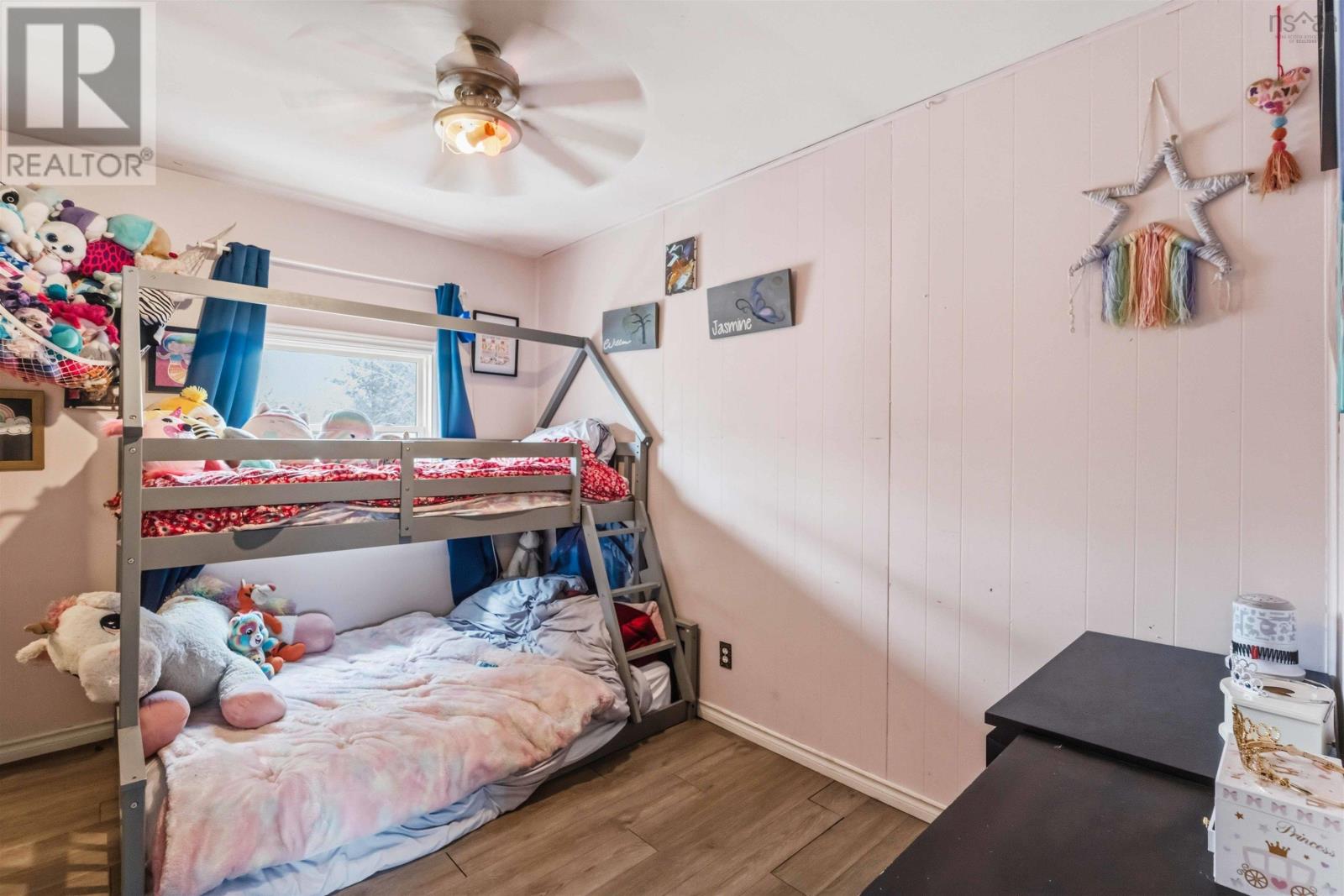 Property 20 of 36 of 235 Taylor Dr Extension