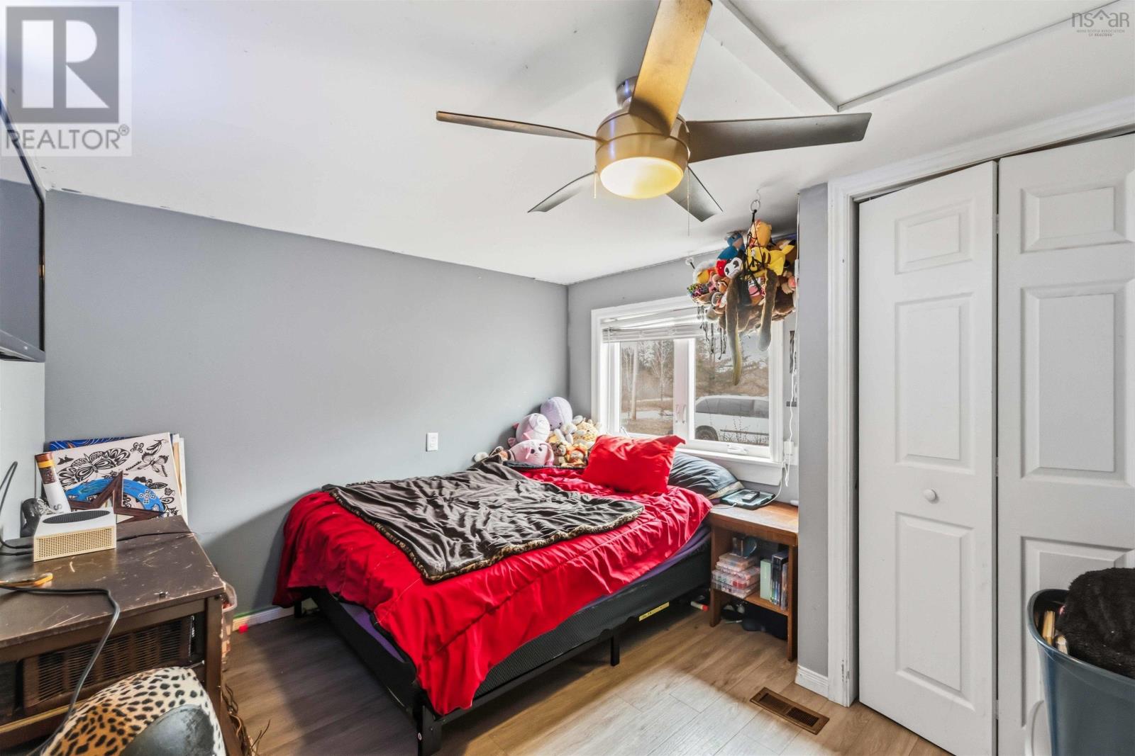 Property 28 of 36 of 235 Taylor Dr Extension