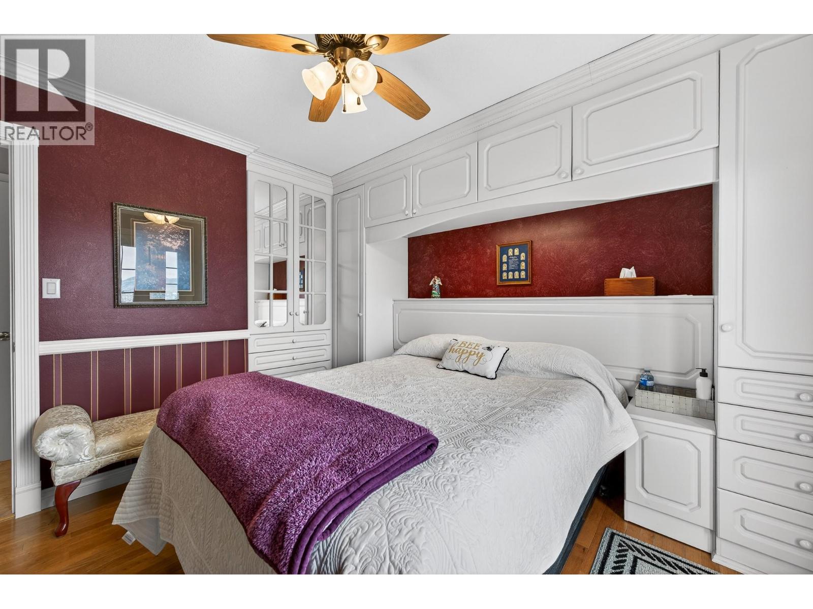 694 Lombard Street - 16