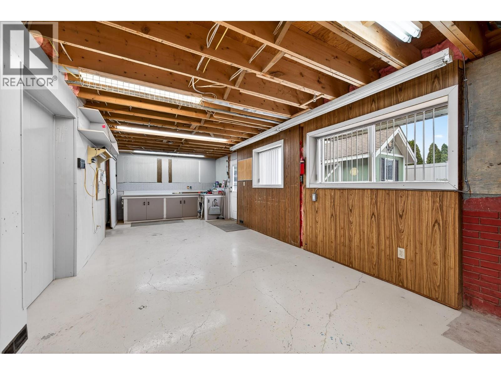 694 Lombard Street - 24