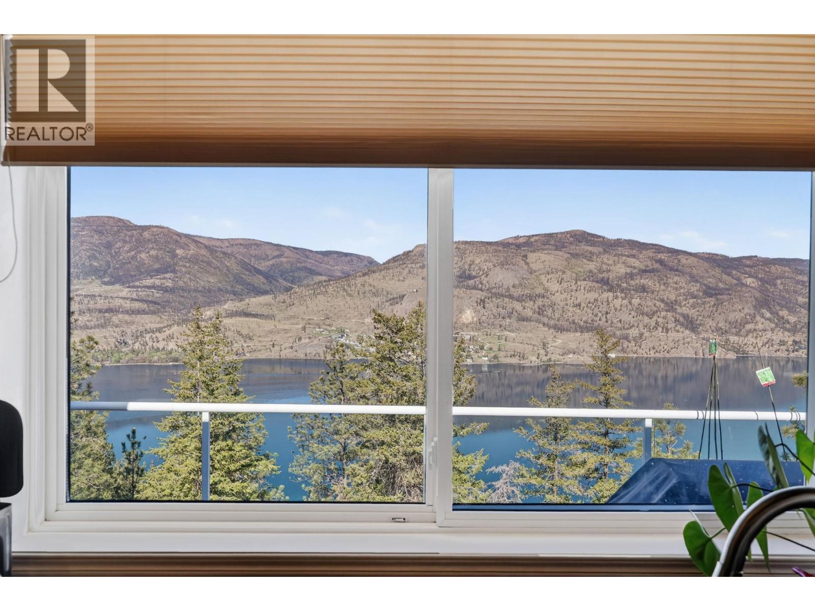  248 Pendragon Place, Kelowna