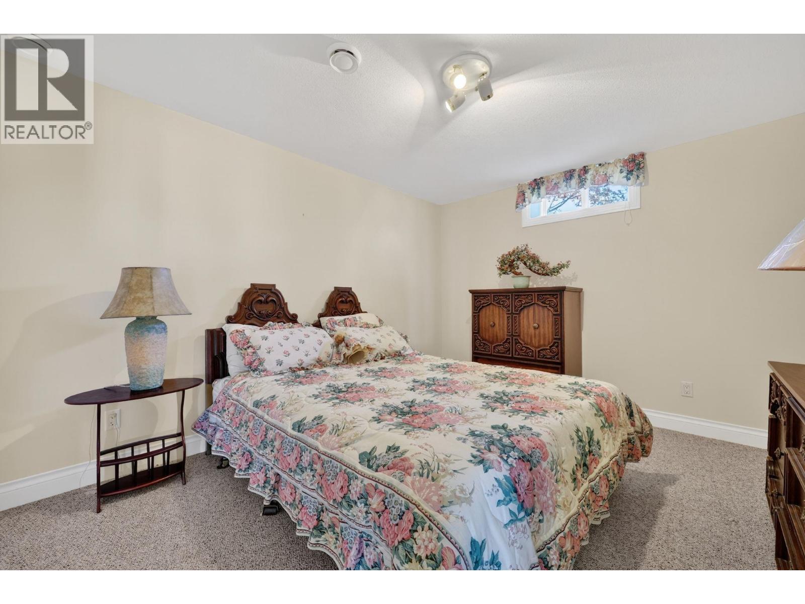  248 Pendragon Place, Kelowna