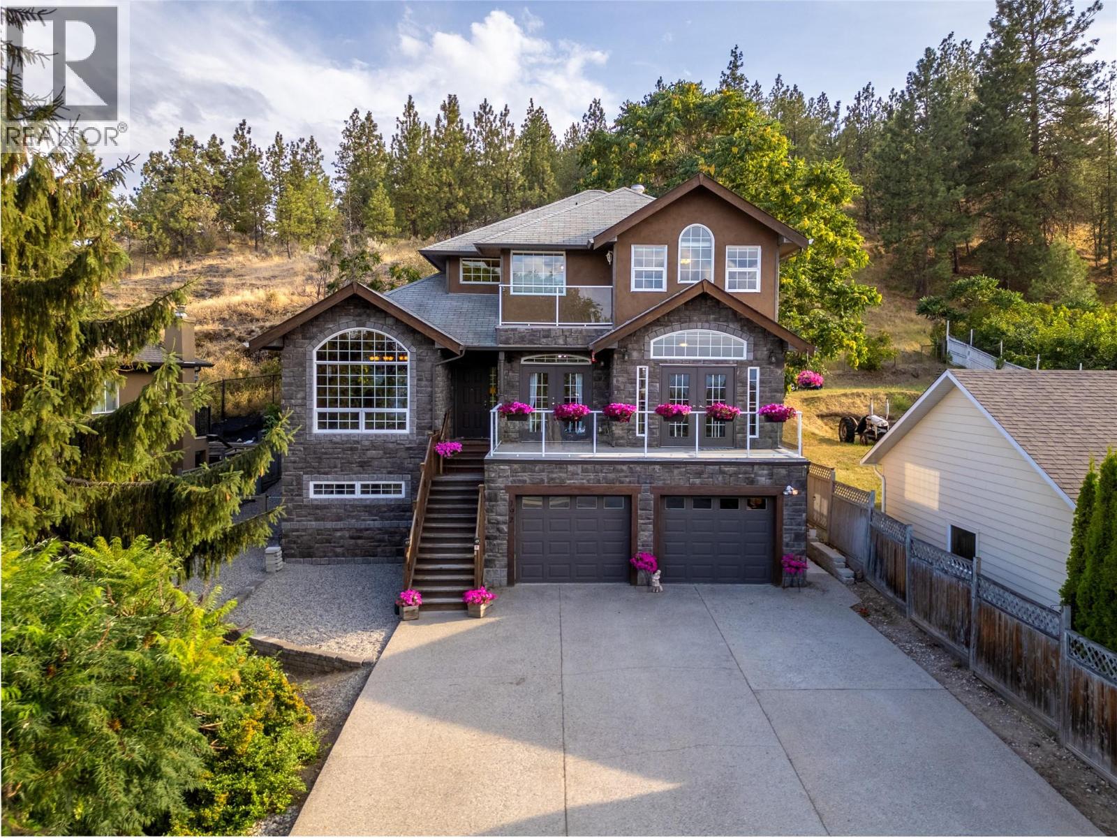 192 Lakehill Road - 1