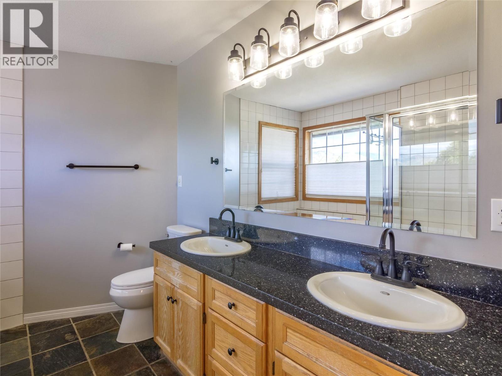 192 Lakehill Road - 42