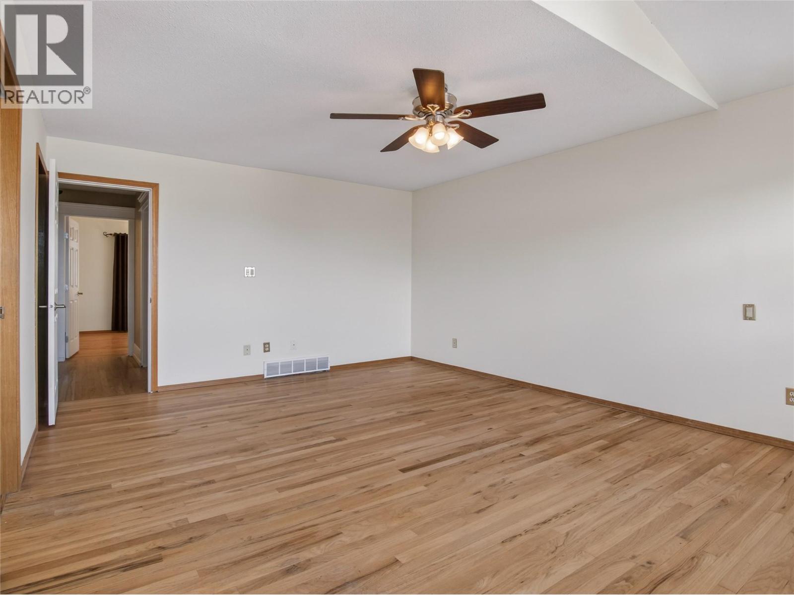 192 Lakehill Road - 46