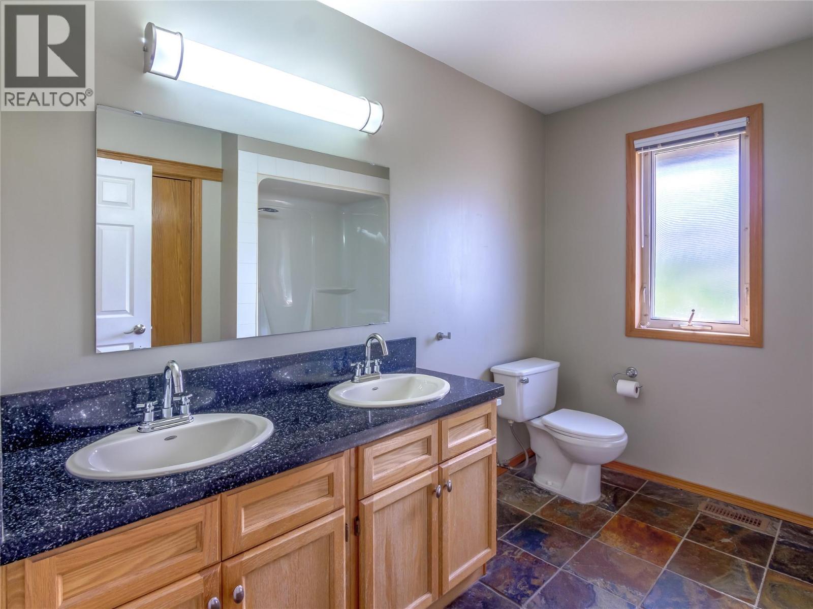 192 Lakehill Road - 52