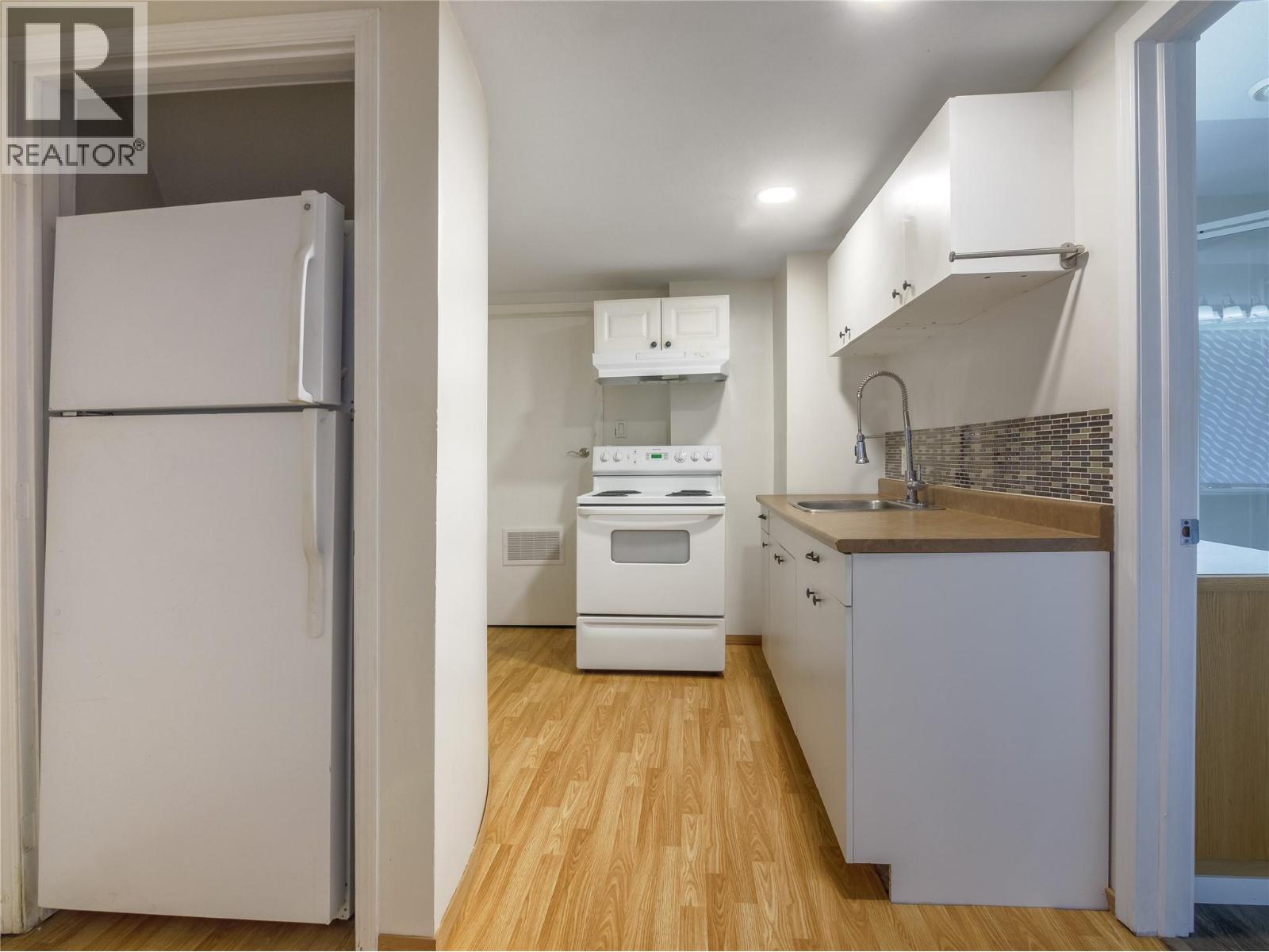 192 Lakehill Road - 59