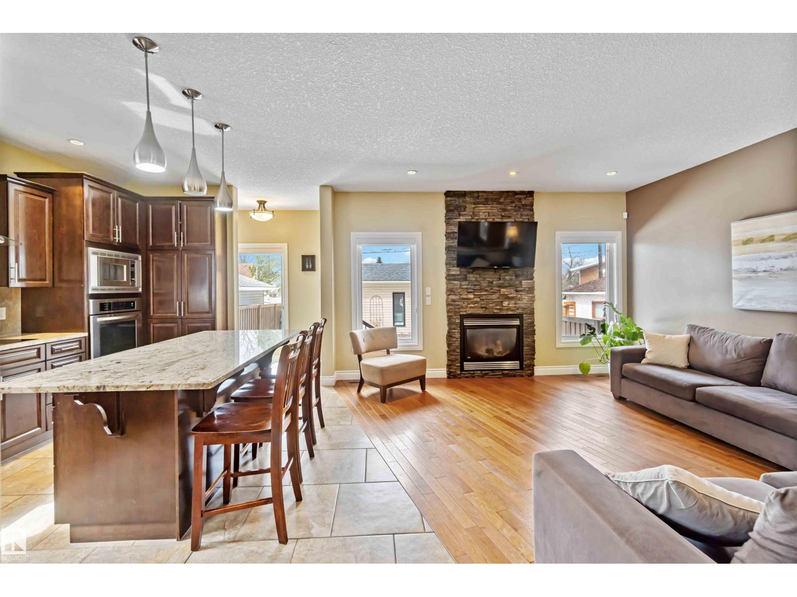 10630 82 ST NW, Edmonton