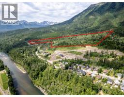 126 Burma Road, Fernie, BC V0B1M0 Photo 9
