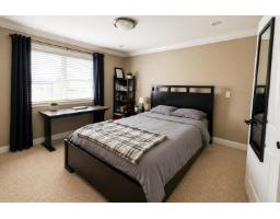 5911 139a Street, Surrey, BC V3W6L1 Photo 11