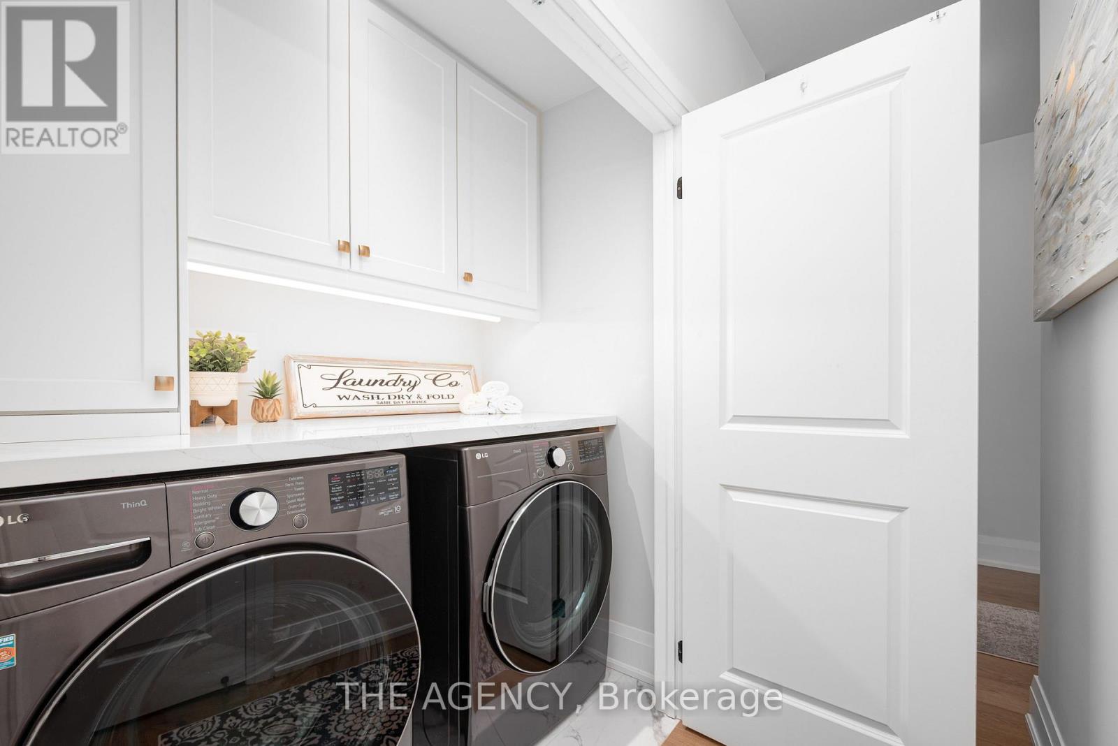 425 MELLING AVENUE - 21