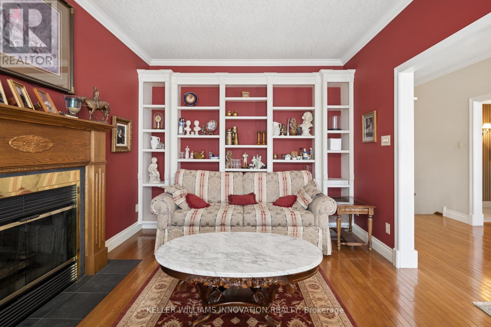 #1 333 GEORGE STREET N - 8