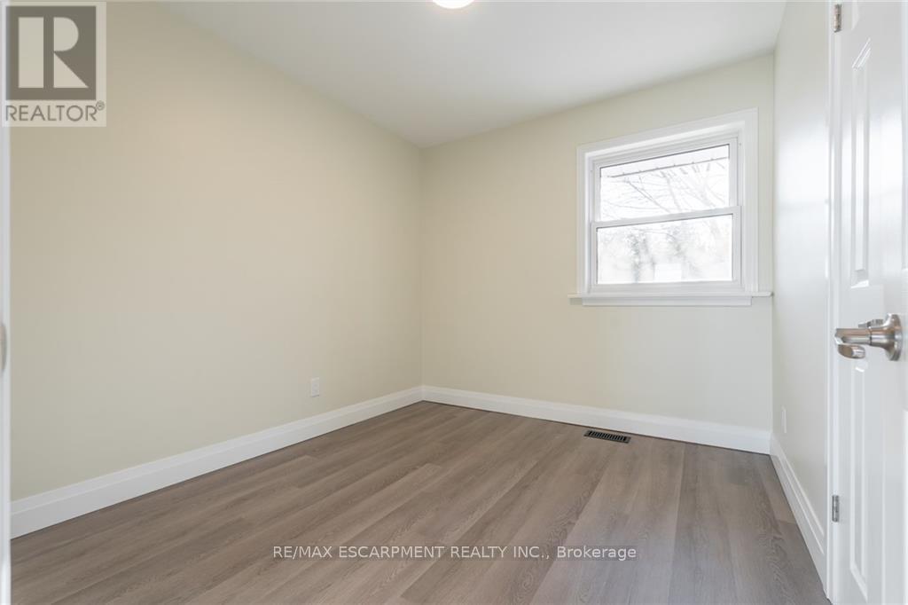 58 SANDALWOOD AVENUE - 17