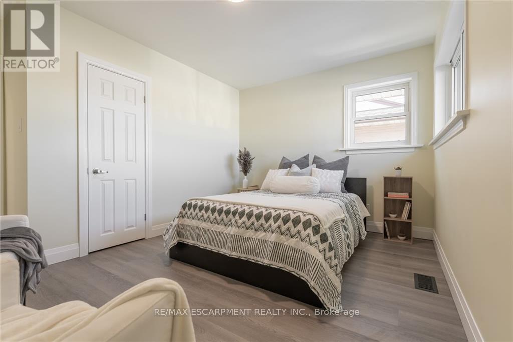 58 SANDALWOOD AVENUE - 20