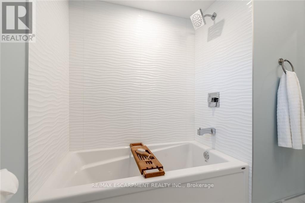 58 SANDALWOOD AVENUE - 24