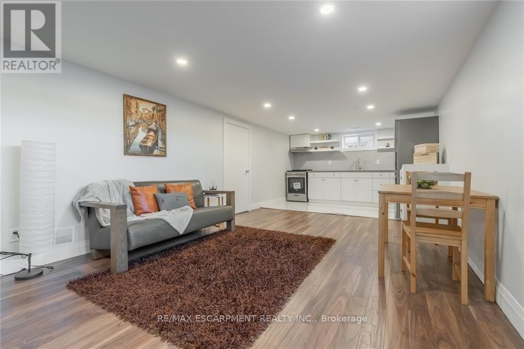 58 SANDALWOOD AVENUE - 27