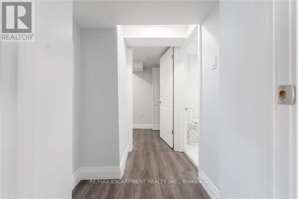 58 SANDALWOOD AVENUE - 32