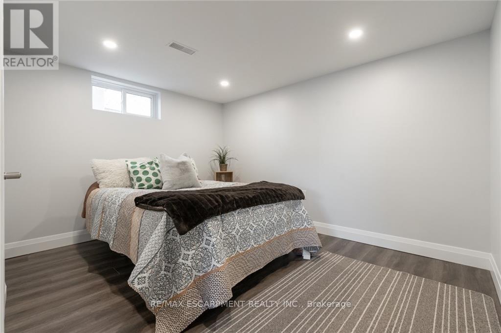 58 SANDALWOOD AVENUE - 36