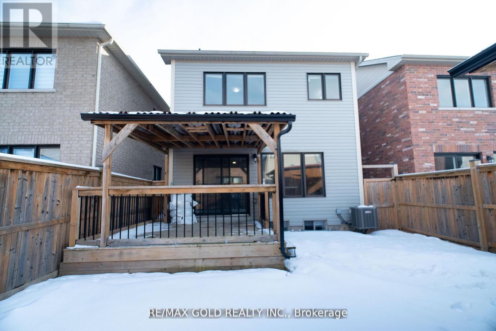 7702 BUCKEYE CRESCENT - 28