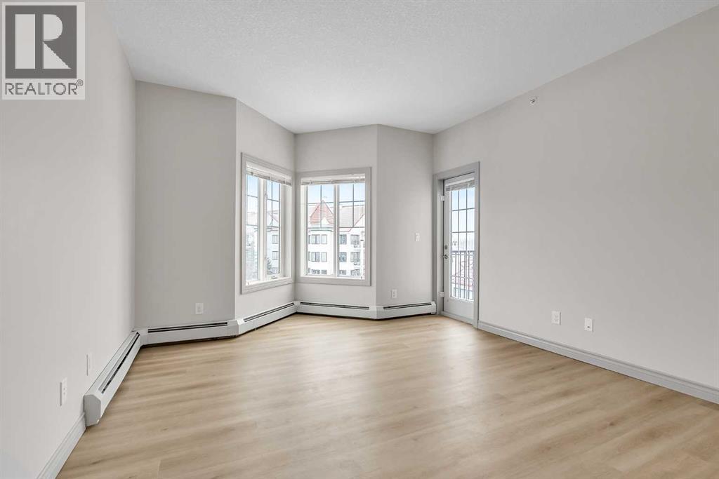 #412 70 Royal Oak Plaza NW - 14