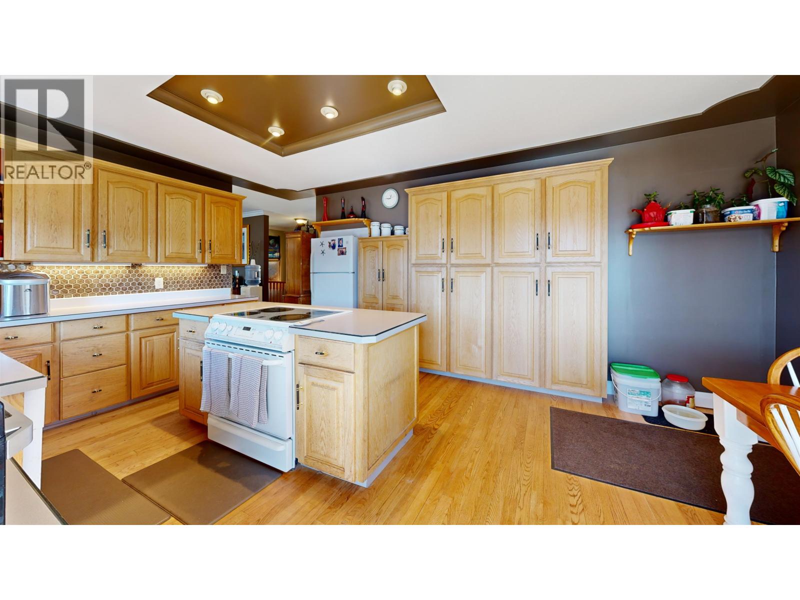 6126 LAKESHORE DRIVE - 13