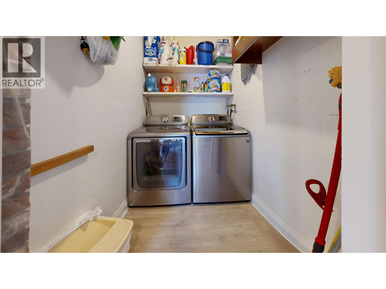 6126 LAKESHORE DRIVE - 17