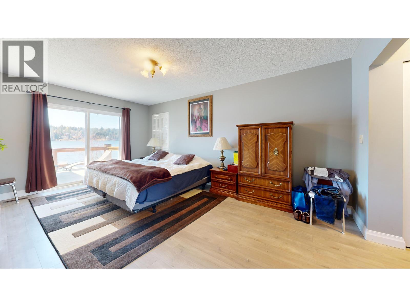 6126 LAKESHORE DRIVE - 19