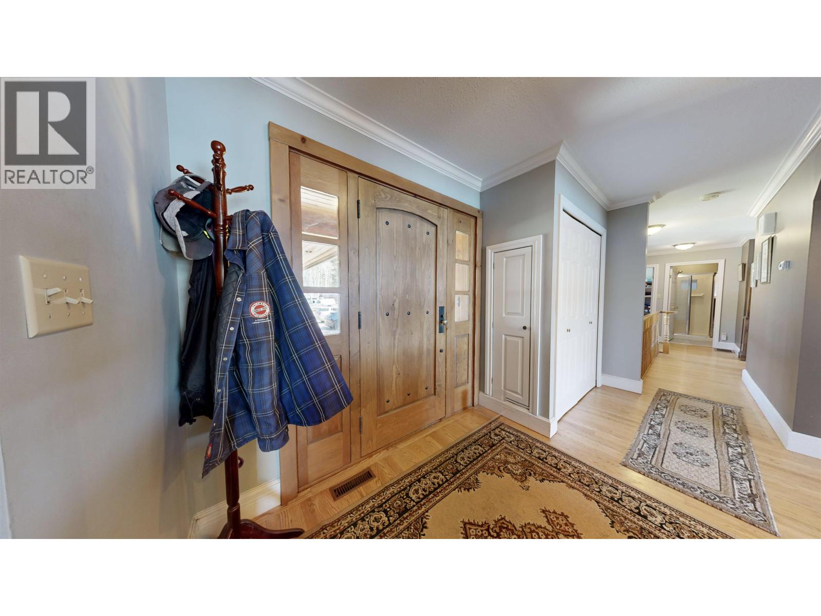 6126 LAKESHORE DRIVE - 6