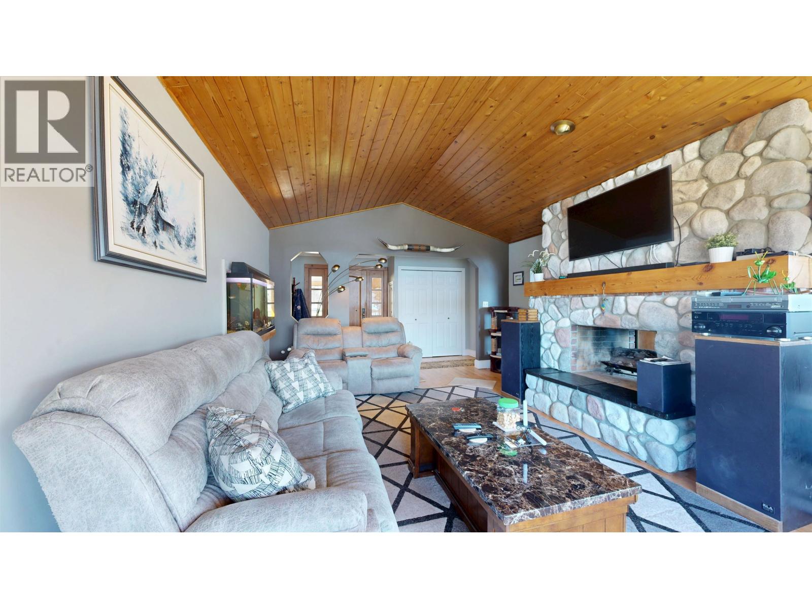 6126 LAKESHORE DRIVE - 7