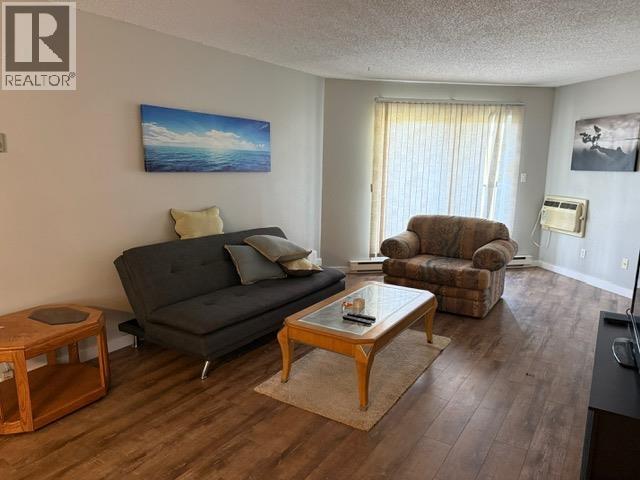 #417 282 N BROADWAY AVENUE - Image 2