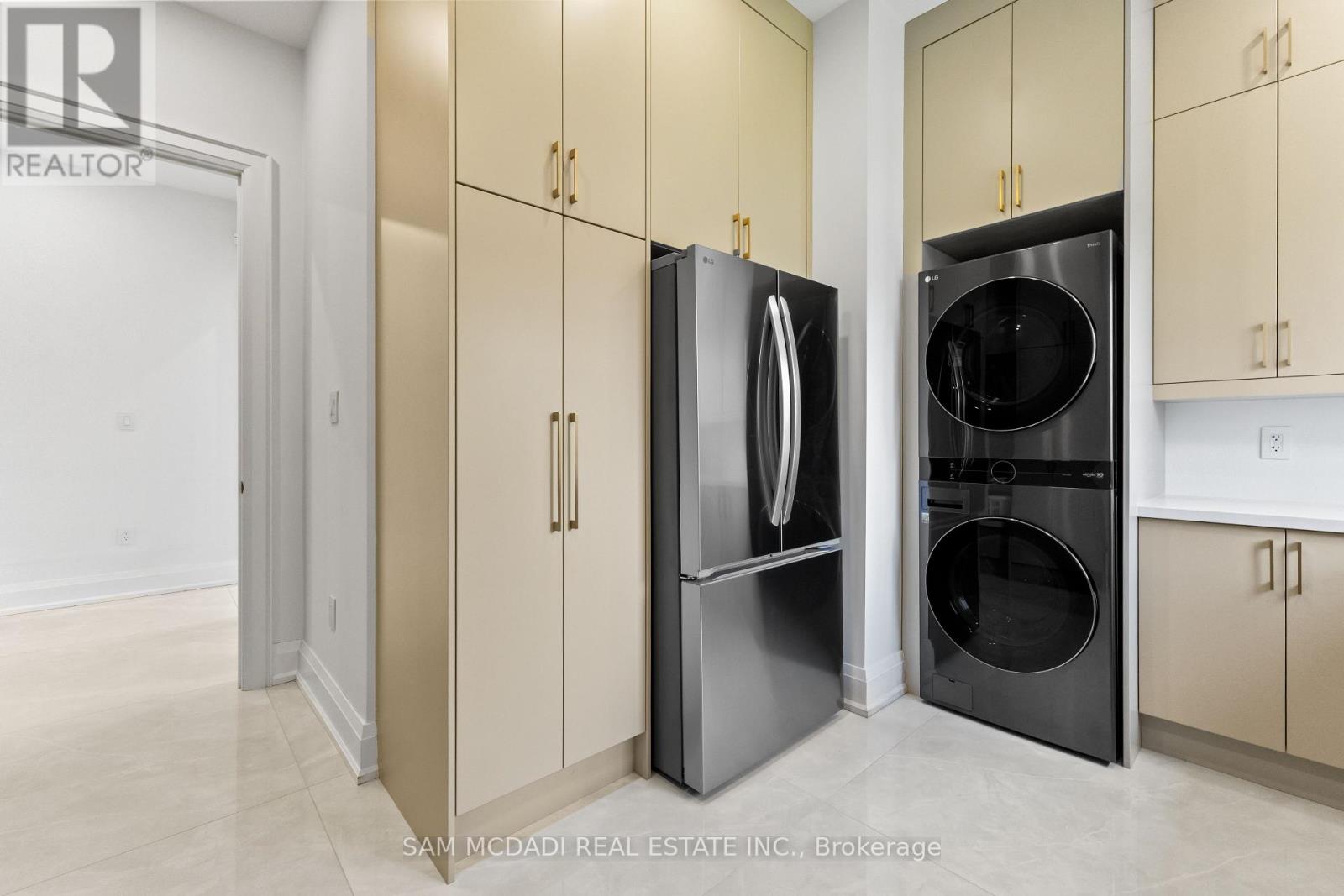 107 VISTA BOULEVARD — photo 18