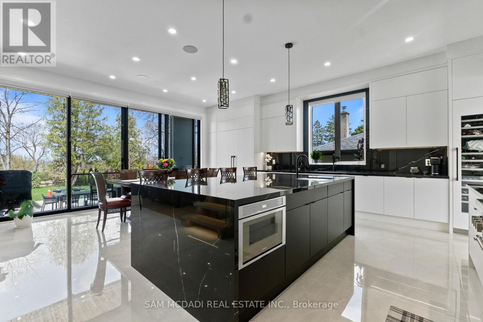 107 VISTA BOULEVARD — photo 11