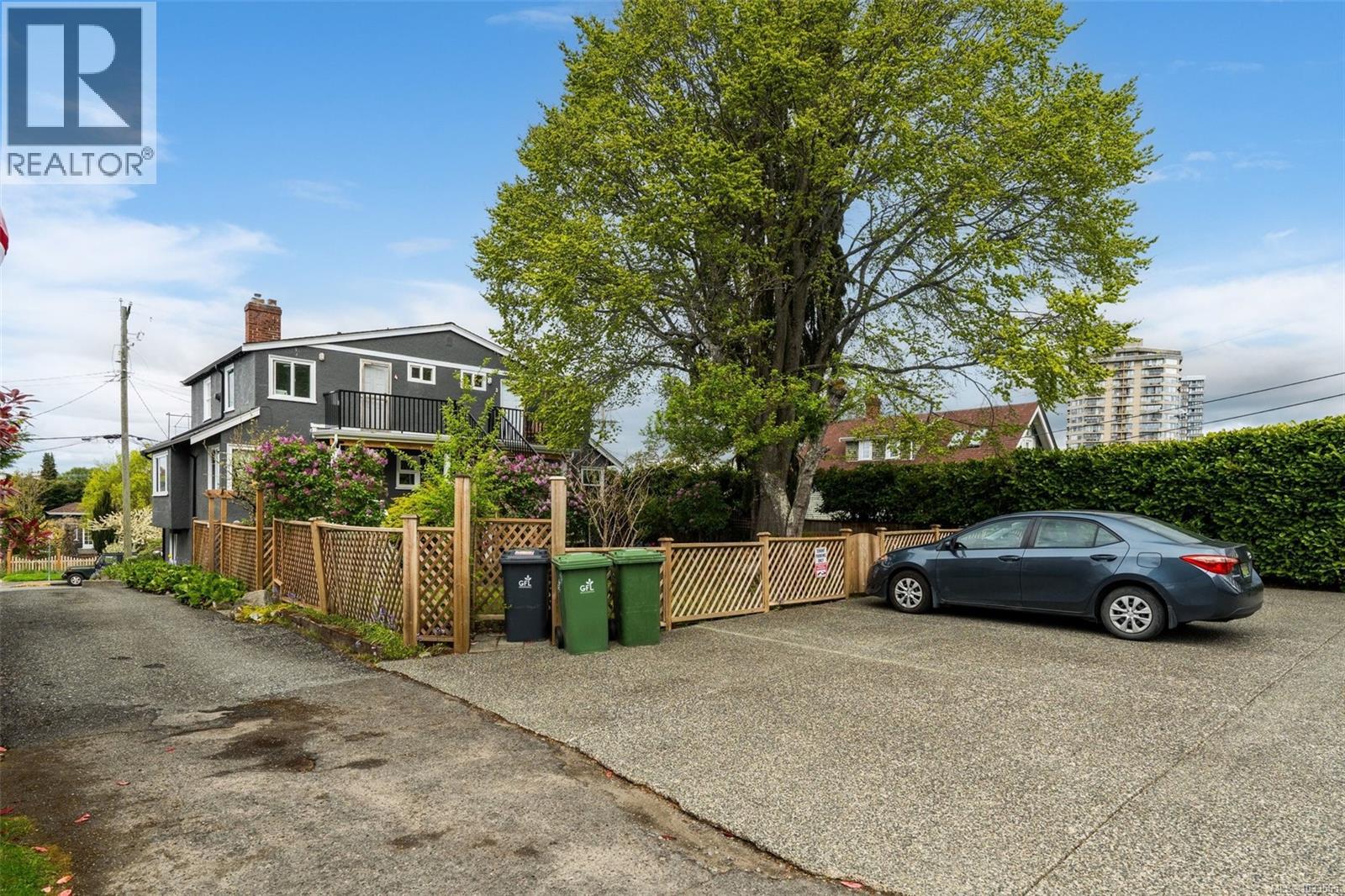 239 St. Andrews St - 7