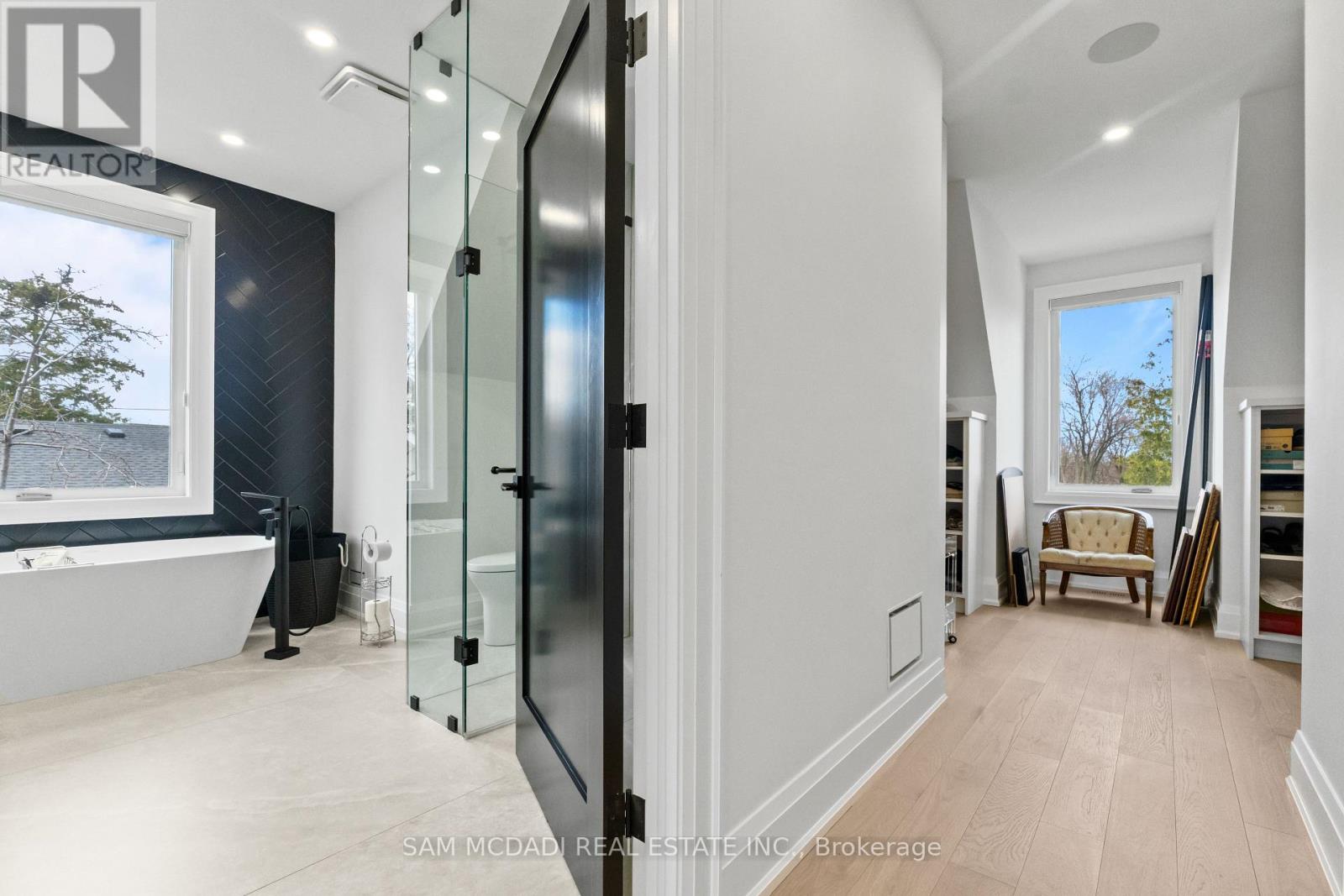 107 VISTA BOULEVARD — photo 23