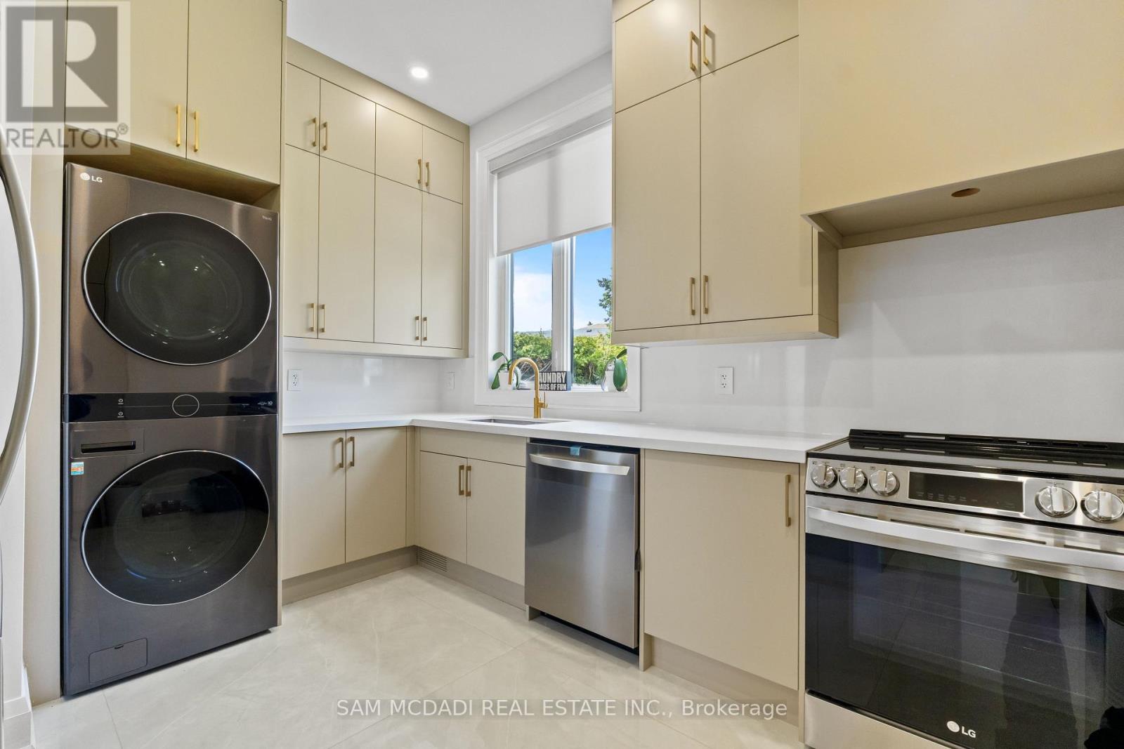 107 VISTA BOULEVARD — photo 17