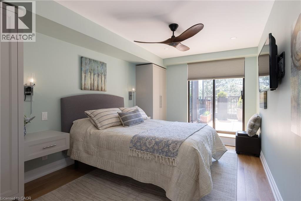 #303 100 LAKESHORE Road E - 25