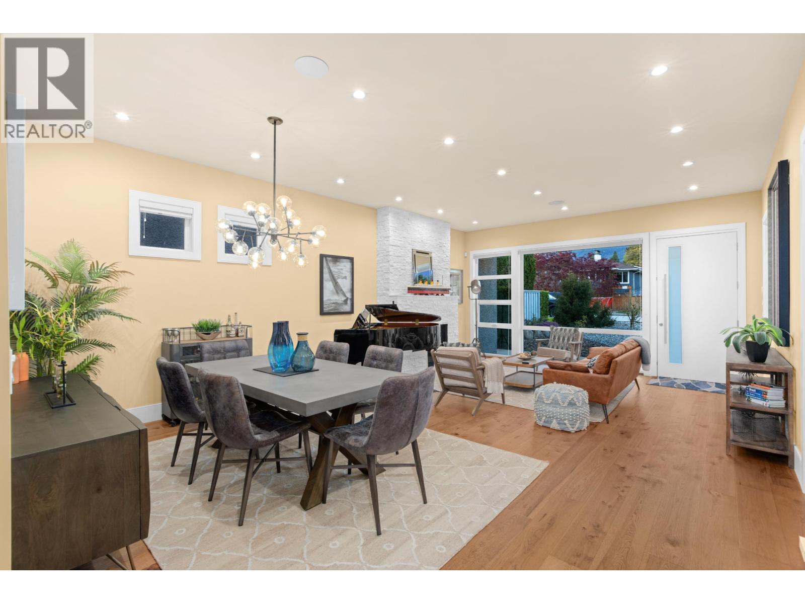 315 E 20TH STREET, North Vancouver